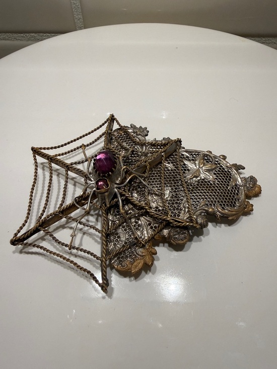 Vintage Metal Filigree Brooch with Purple Stone main image 5